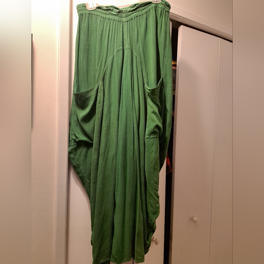 Holy Clothing Green Women's Harem Pants with Pockets